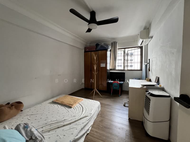 349 Woodlands Avenue 3, 349 Woodlands Avenue 3, 3 Bedrooms, 904 sqft, HDB Flat For Sale, by Boren Ang, 500198557 - Bedroom - PropertyGuru.com.sg