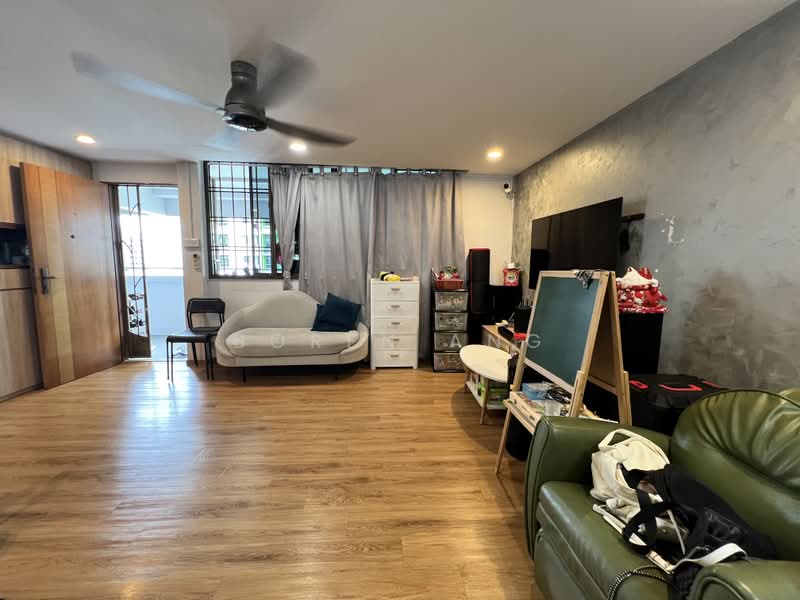 349 Woodlands Avenue 3, 349 Woodlands Avenue 3, 3 Bedrooms, 904 sqft, HDB Flat For Sale, by Boren Ang, 500198557 - Living Room - PropertyGuru.com.sg