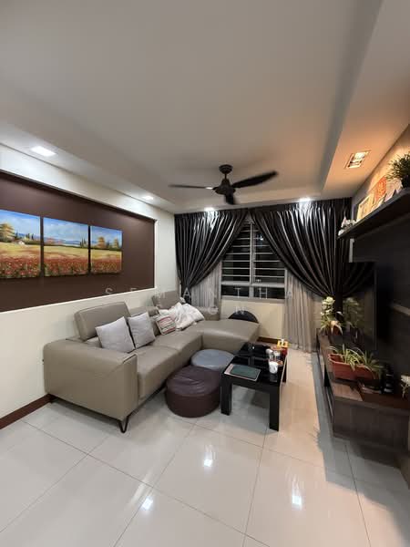 17B MacPherson Residency, 17B Circuit Road, 3 Bedrooms, 1,001 sqft, HDB Flat For Rent, by Semantha Soon, 500198585 - Living Room - PropertyGuru.com.sg