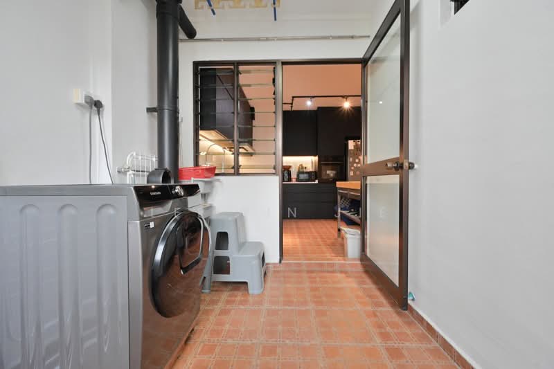 273 Toh Guan Road, 273 Toh Guan Road, 3 Bedrooms, 1,098 sqft, HDB Flat For Sale, by Lee Yin Jie, 500198588 - Yard - PropertyGuru.com.sg