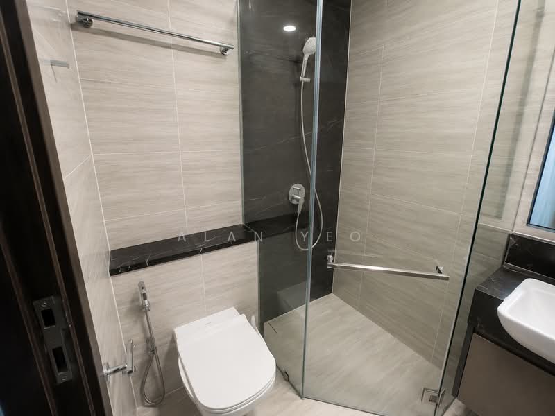 35 Gilstead, 35 Gilstead Road, 1 Bedroom, 474 sqft, Apartment For Sale, by Alan Yeo, 500198591 - Bathroom - PropertyGuru.com.sg