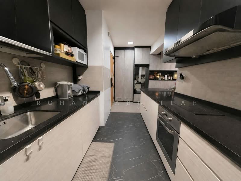 513C Yishun Street 51, 513C Yishun Street 51, 2 Bedrooms, 732 sqft, HDB Flat For Sale, by Rohana Abdullah, 500198601 - Kitchen - PropertyGuru.com.sg