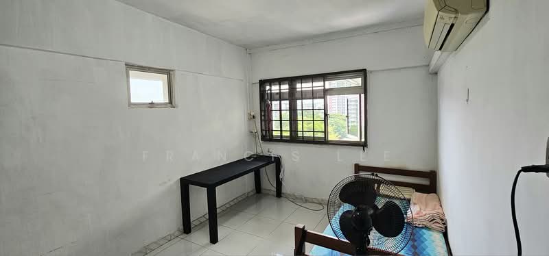 222 Ang Mo Kio Avenue 1, 222 Ang Mo Kio Avenue 1, Room Rental, 120 sqft, HDB Flat For Rent, by Francis Lee, 500198612 - Bedroom - PropertyGuru.com.sg