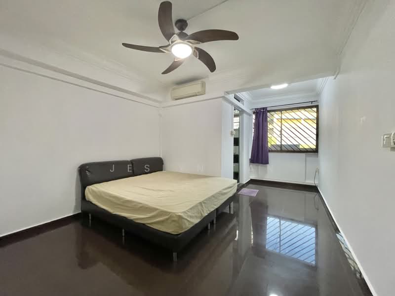 218 Choa Chu Kang Central, 218 Choa Chu Kang Central, 3 Bedrooms, 1,108 sqft, HDB Flat For Sale, by Jeslyn Tan, 500198613 - Master bedroom - PropertyGuru.com.sg