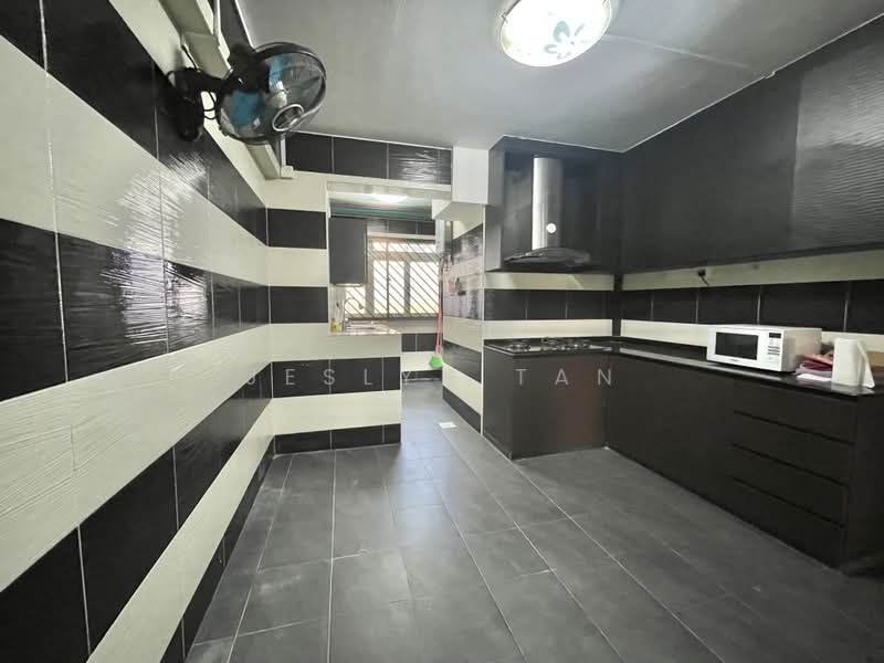 218 Choa Chu Kang Central, 218 Choa Chu Kang Central, 3 Bedrooms, 1,108 sqft, HDB Flat For Sale, by Jeslyn Tan, 500198613 - Kitchen - PropertyGuru.com.sg
