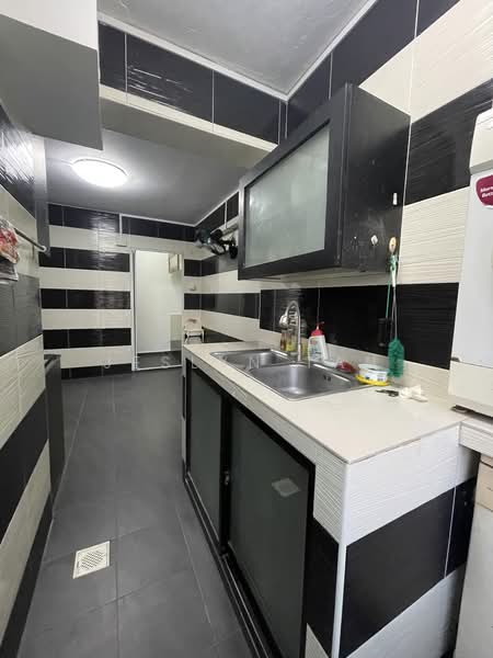 218 Choa Chu Kang Central, 218 Choa Chu Kang Central, 3 Bedrooms, 1,108 sqft, HDB Flat For Sale, by Jeslyn Tan, 500198613 - Kitchen - PropertyGuru.com.sg