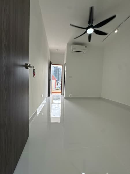 Langsat Road, , Room Rental, 190 sqft, Terraced House For Rent, by A O, 500198633 - Corridor - PropertyGuru.com.sg