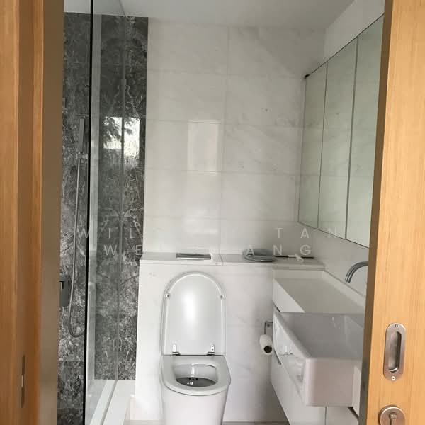 OLA Residences @ Mountbatten, 839 Mountbatten Road, 2 Bedrooms, 990 sqft, Condominium For Sale, by William Tan Wei Liang, 500198636 - Bathroom - PropertyGuru.com.sg