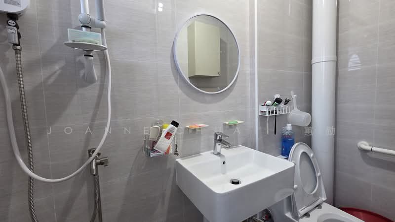 531 Serangoon North Avenue 4, 531 Serangoon North Avenue 4, 3 Bedrooms, 1,108 sqft, HDB Flat For Sale, by Joanne Chua 蔡蕙励, 500198646 - Bathroom - PropertyGuru.com.sg