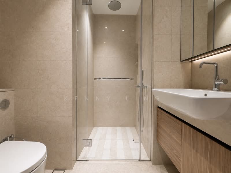 Pullman Residences, 18 Dunearn Road, 2 Bedrooms, 667 sqft, Condominium For Rent, by Kenny Ling, 500198664 - Bathroom - PropertyGuru.com.sg