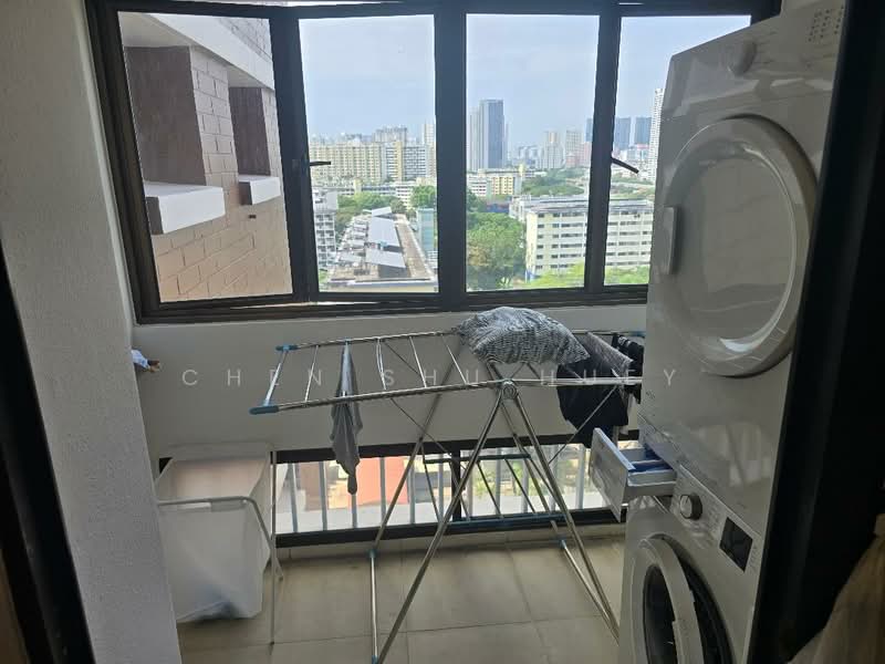 5 Holland Close, 5 Holland Close, 3 Bedrooms, 1,130 sqft, HDB Flat For Sale, by Chen Shu Huey, 500198665 - Balcony - PropertyGuru.com.sg