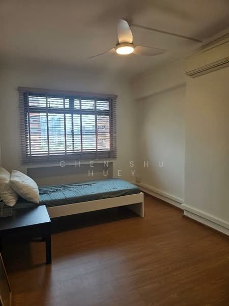 5 Holland Close, 5 Holland Close, 3 Bedrooms, 1,130 sqft, HDB Flat For Sale, by Chen Shu Huey, 500198665 - Bedroom - PropertyGuru.com.sg