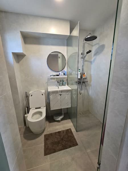 5 Holland Close, 5 Holland Close, 3 Bedrooms, 1,130 sqft, HDB Flat For Sale, by Chen Shu Huey, 500198665 - Bathroom - PropertyGuru.com.sg