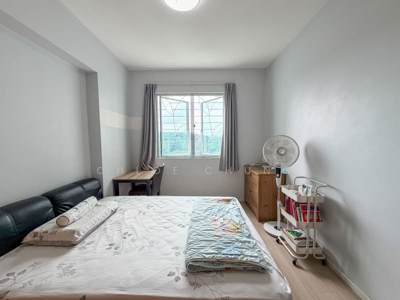 Guilin View, 26 Bukit Batok Street 52, 3 Bedrooms, 1,259 sqft, Condominium For Rent, by Chloe Chung, 500198675 - PropertyGuru.com.sg