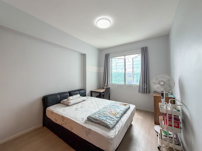 Guilin View, 26 Bukit Batok Street 52, 3 Bedrooms, 1,259 sqft, Condominium For Rent, by Chloe Chung, 500198675 - PropertyGuru.com.sg
