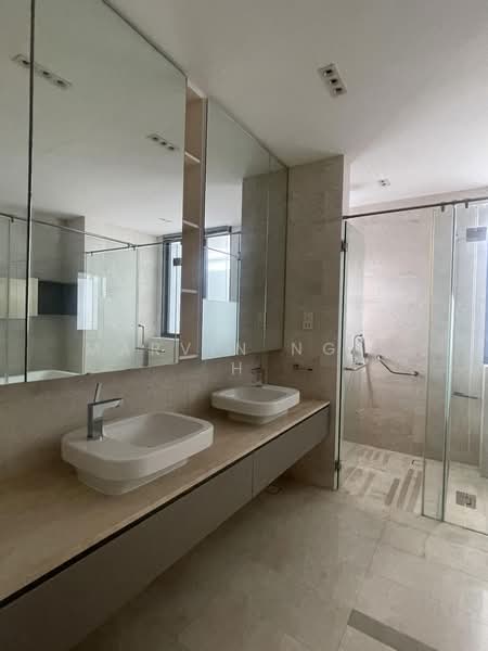 Trilight, 7 Newton Road, 4 Bedrooms, 5,802 sqft, Condominium For Sale, by Marvin Ng K H, 500198679 - Bathroom - PropertyGuru.com.sg
