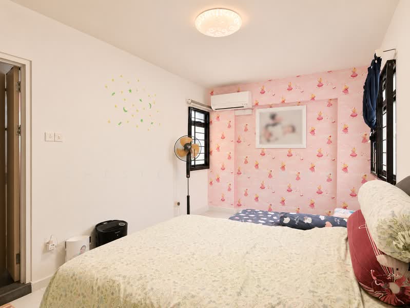 295A Compassvale Crescent, 295A Compassvale Crescent, 3 Bedrooms, 1,184 sqft, HDB Flat For Sale, by Chester Lim 林俊贤, 500198682 - Bedroom - PropertyGuru.com.sg