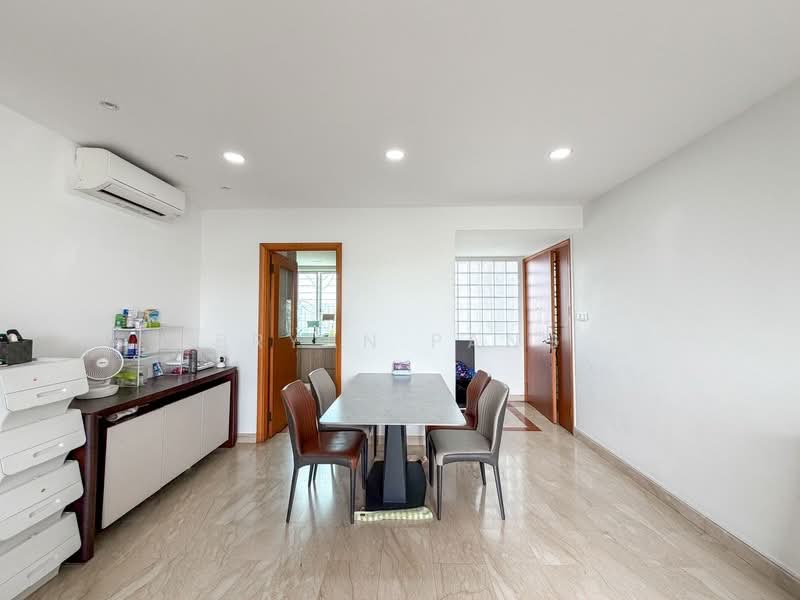 Guilin View, 20 Bukit Batok Street 52, 3 Bedrooms, 1,259 sqft, Condominium For Rent, by Bryan Pang, 500198684 - PropertyGuru.com.sg