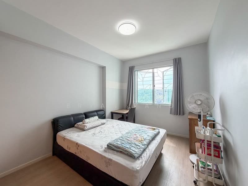 Guilin View, 20 Bukit Batok Street 52, 3 Bedrooms, 1,259 sqft, Condominium For Rent, by Bryan Pang, 500198684 - PropertyGuru.com.sg