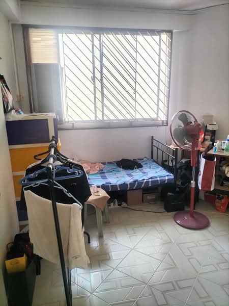 305 Yishun Central, 305 Yishun Central, 3 Bedrooms, 1,062 sqft, HDB Flat For Sale, by T.S Lau, 500198689 - Bedroom - PropertyGuru.com.sg