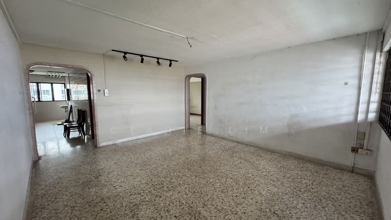 627 Bedok Reservoir Road, 627 Bedok Reservoir Road, 3 Bedrooms, 979 sqft, HDB Flat For Sale, by Clarie Lim, 500198699 - Living Room - PropertyGuru.com.sg