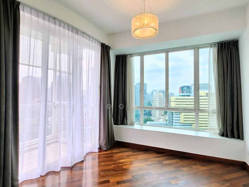 Saint Thomas Suites, 33 St Thomas Walk, 4 Bedrooms, 2,013 sqft, Condominium For Rent, by Brandon Koh, 500198701 - Master Bedroom with Balcony - PropertyGuru.com.sg