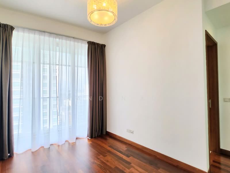 Saint Thomas Suites, 33 St Thomas Walk, 4 Bedrooms, 2,013 sqft, Condominium For Rent, by Brandon Koh, 500198701 - Junior Master Bedroom - PropertyGuru.com.sg