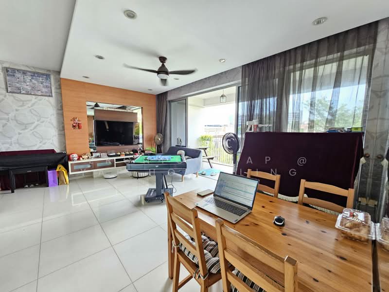 Oasis @ Elias, 60 - 72 Elias Road, 4 Bedrooms, 1,410 sqft, Condominium For Sale, by Veronica Yap @ Yap Hong Ling, 500198704 - Living Room - PropertyGuru.com.sg