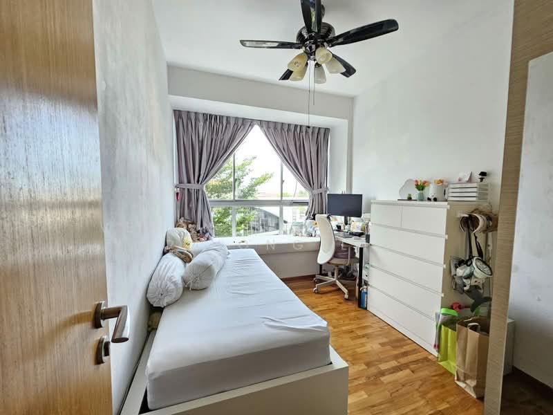 Oasis @ Elias, 60 - 72 Elias Road, 4 Bedrooms, 1,410 sqft, Condominium For Sale, by Veronica Yap @ Yap Hong Ling, 500198704 - Bedroom - PropertyGuru.com.sg