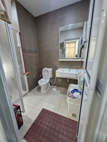 9 Boon Keng Road, 9 Boon Keng Road, 3 Bedrooms, 1,152 sqft, HDB Flat For Sale, by Alexis Chia 谢慧丽, 500198710 - Bathroom - PropertyGuru.com.sg