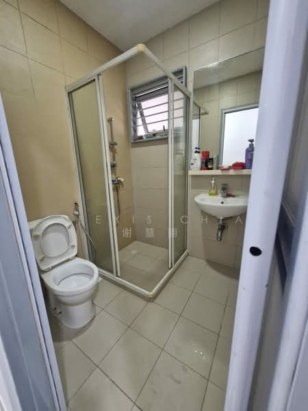 9 Boon Keng Road, 9 Boon Keng Road, 3 Bedrooms, 1,152 sqft, HDB Flat For Sale, by Alexis Chia 谢慧丽, 500198710 - Bathroom - PropertyGuru.com.sg