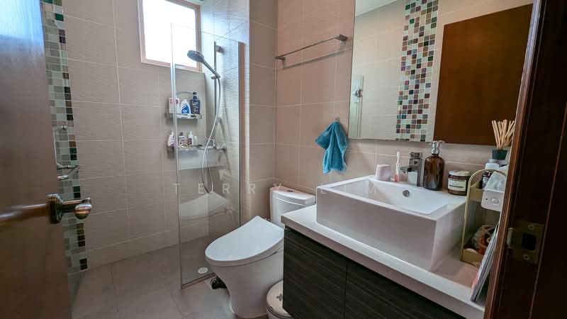 Le Hill, 44 Pasir Panjang Hill, 2 Bedrooms, 1,012 sqft, Condominium For Sale, by Terry Lim, 500198713 - Bathroom - PropertyGuru.com.sg