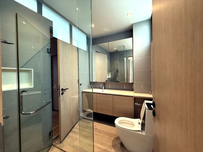 Clementi Gardens, Clementi Crescent, 4 Bedrooms, 2,500 sqft, Terraced House For Rent, by Jun Wei Lee, 500198724 - Bathroom - PropertyGuru.com.sg