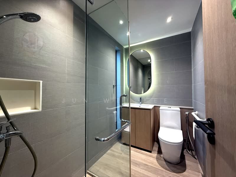 Clementi Gardens, Clementi Crescent, 4 Bedrooms, 2,500 sqft, Terraced House For Rent, by Jun Wei Lee, 500198724 - Bathroom - PropertyGuru.com.sg