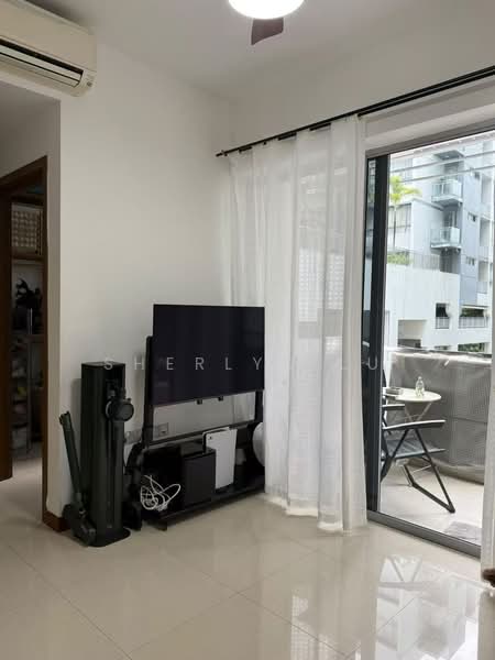 Melosa, 28 Lorong 28 Geylang, 2 Bedrooms, 538 sqft, Condominium For Sale, by Sherlyn Lu, 500198725 - Living Room - PropertyGuru.com.sg