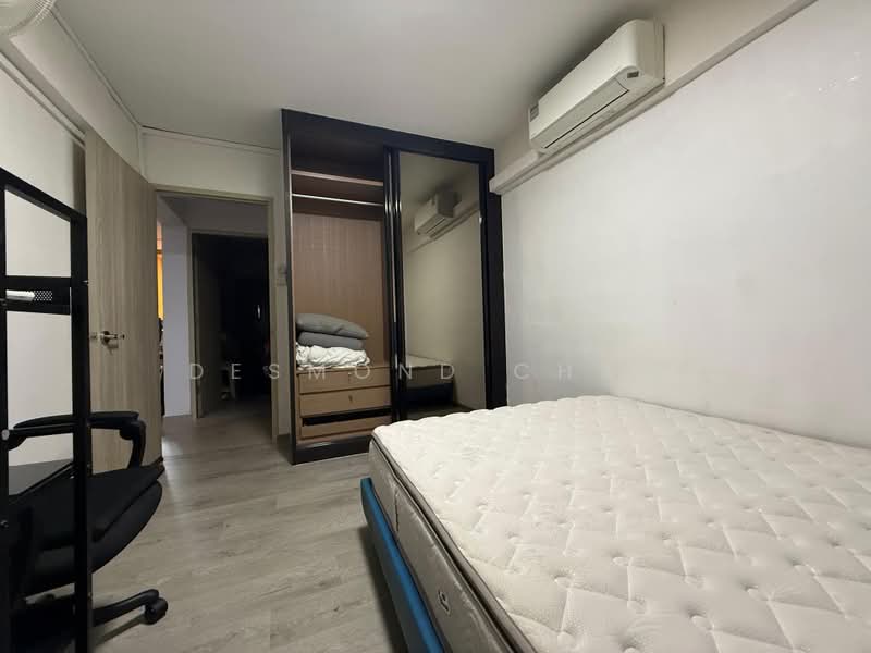 117 Ang Mo Kio Avenue 4, 117 Ang Mo Kio Avenue 4, Room Rental, 110 sqft, HDB Flat For Rent, by Desmond Chan, 500198730 - Bedroom - PropertyGuru.com.sg