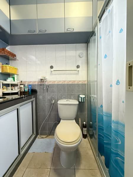 308A Anchorvale Road, 308A Anchorvale Road, 3 Bedrooms, 1,184 sqft, HDB Flat For Sale, by Derrick Low, 500198733 - Bathroom - PropertyGuru.com.sg