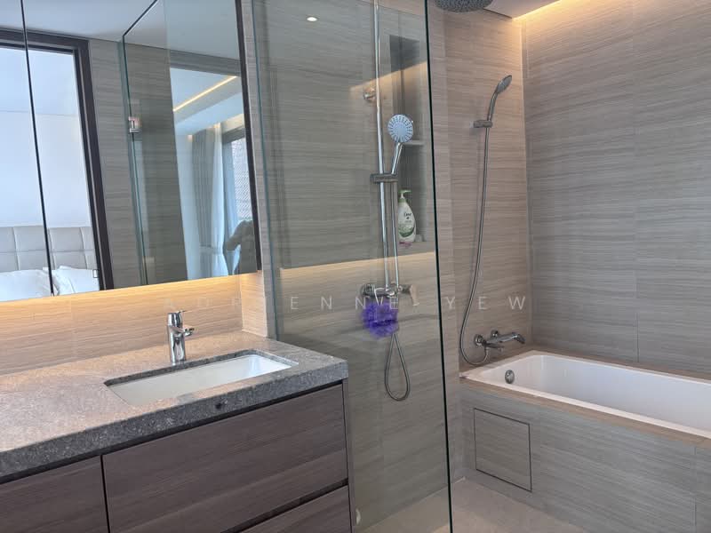 Jalan Jarak Semi-D TOP 2024, Jalan Jarak, 7 Bedrooms, 8,459 sqft, Semi-Detached House For Sale, by Adrienne Yew, 500198742 - Bathroom - PropertyGuru.com.sg