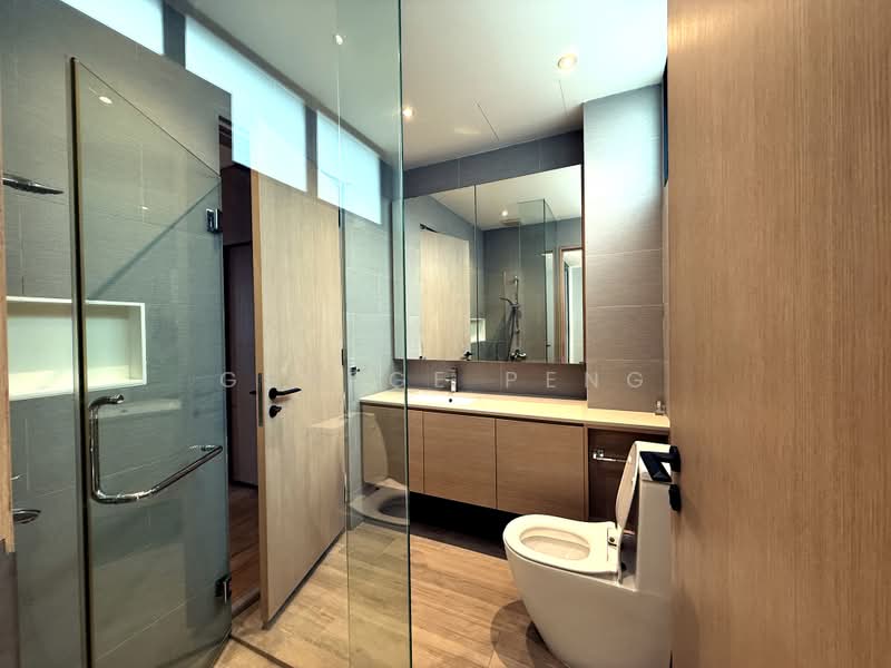 Clementi Gardens, Clementi Crescent, 4 Bedrooms, 2,500 sqft, Terraced House For Rent, by George Peng, 500198744 - Bathroom - PropertyGuru.com.sg