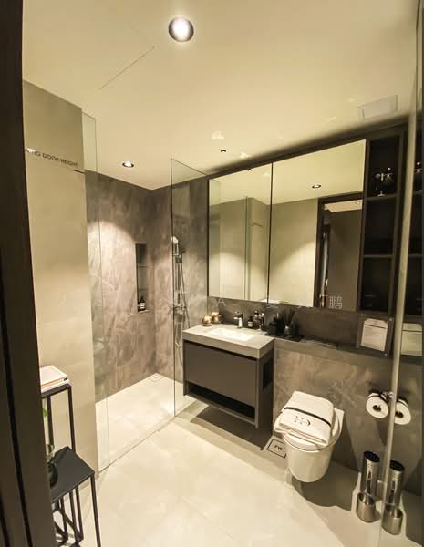 Parc Clematis, 8F Jalan Lempeng, 4 Bedrooms, 1,292 sqft, Condominium For Sale, by Ben XIA 夏天鹏, 500198751 - Bathroom - PropertyGuru.com.sg