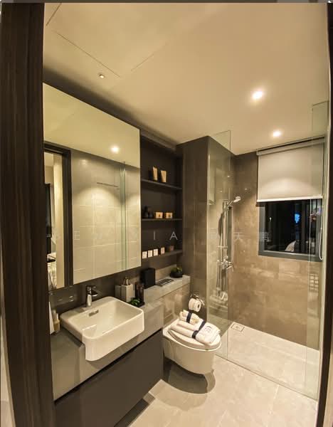 Parc Clematis, 8F Jalan Lempeng, 4 Bedrooms, 1,292 sqft, Condominium For Sale, by Ben XIA 夏天鹏, 500198751 - Bathroom - PropertyGuru.com.sg
