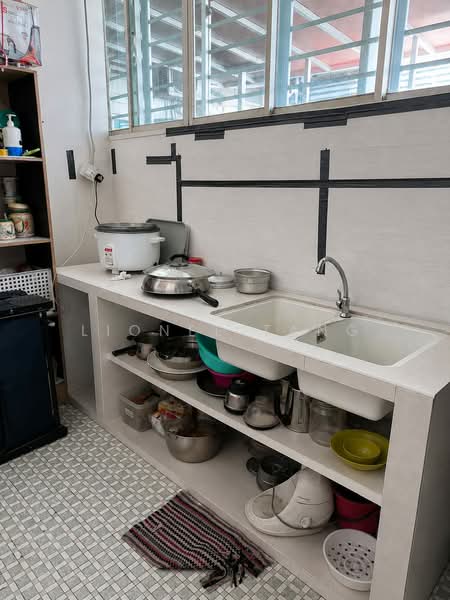 322A Onan Road, , 1 Bedroom, 600 sqft, Terraced House For Rent, by Lionel Tang, 500198753 - Kitchen - PropertyGuru.com.sg