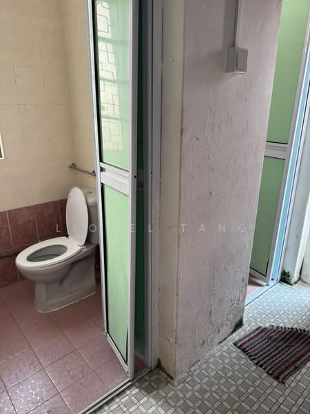 322A Onan Road, , 1 Bedroom, 600 sqft, Terraced House For Rent, by Lionel Tang, 500198753 - Bathroom - PropertyGuru.com.sg