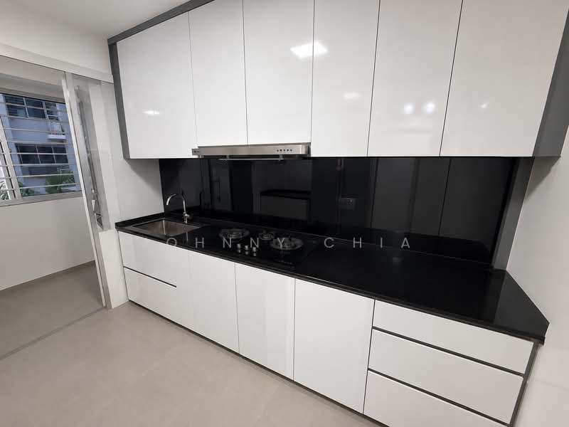 878A Tampines Avenue 8, 878A Tampines Avenue 8, 3 Bedrooms, 1,001 sqft, HDB Flat For Rent, by Johnny Chia, 500198762 - Kitchen - PropertyGuru.com.sg