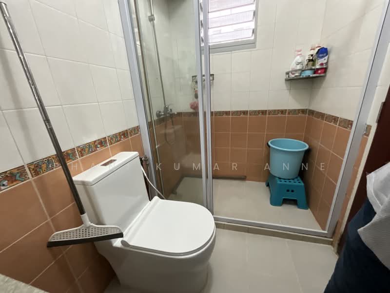 408B Fernvale Road, 408B Fernvale Road, 3 Bedrooms, 1,023 sqft, HDB Flat For Rent, by Phani Kumar Anne, 500198770 - Bathroom - PropertyGuru.com.sg