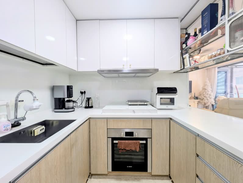 Watertown, 77 Punggol Central, 3 Bedrooms, 1,109 sqft, Condominium For Sale, by Ray Lee, 500198777 - Kitchen - PropertyGuru.com.sg