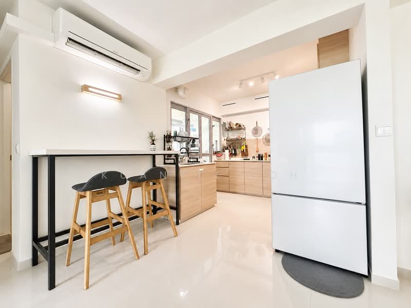 684C Edgedale Plains, 684C Edgedale Plains, 3 Bedrooms, 1,001 sqft, HDB Flat For Sale, by Kuanyee Goh, 500198783 - Kitchen - PropertyGuru.com.sg