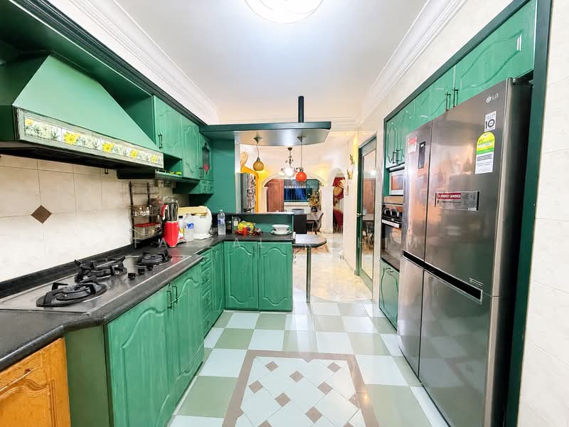 616 Hougang Avenue 8, 616 Hougang Avenue 8, 3 Bedrooms, 1,302 sqft, HDB Flat For Sale, by Faizal Rahim, 500198785 - Kitchen - PropertyGuru.com.sg