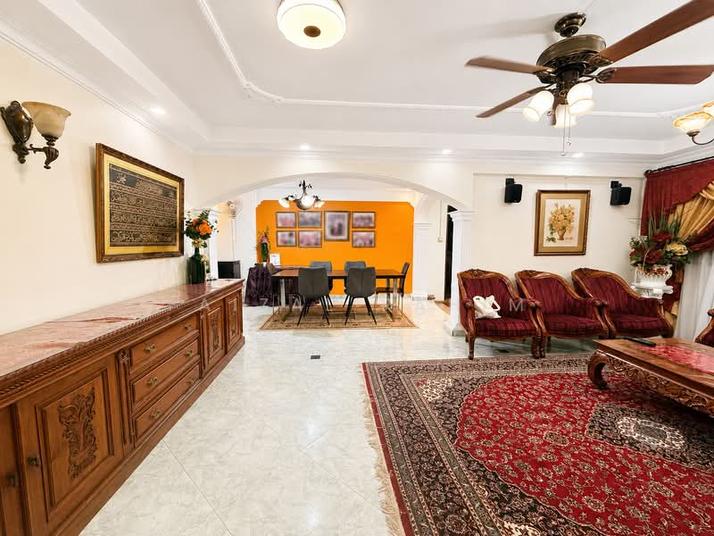 616 Hougang Avenue 8, 616 Hougang Avenue 8, 3 Bedrooms, 1,302 sqft, HDB Flat For Sale, by Faizal Rahim, 500198785 - Living Room - PropertyGuru.com.sg