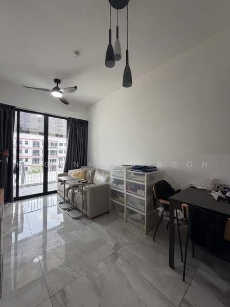 The Verandah Residences, 227 Pasir Panjang Road, Buona Vista / West Coast / Clementi New Town, 2 Bedrooms, 689 sqft, Condominium For Rent, by Eugene Ow Boon Teck, 500198793 - Living Room - PropertyGuru.com.sg